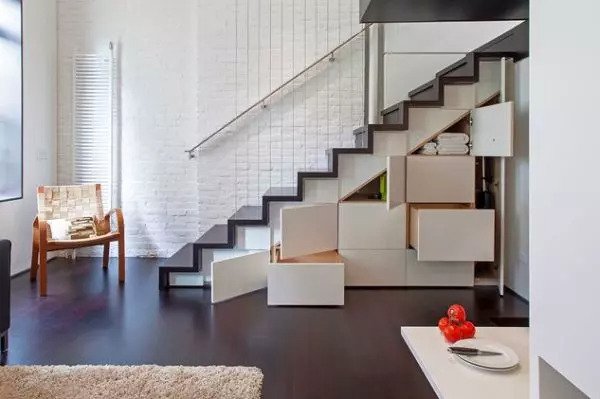 ating-kabinet-ke-desain-tangga