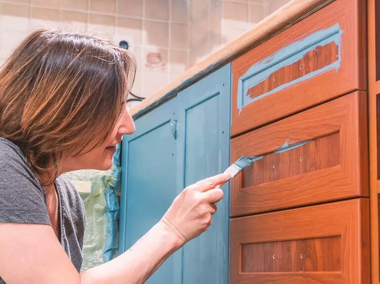 refinish-or-repaint-your-cabinet-doors