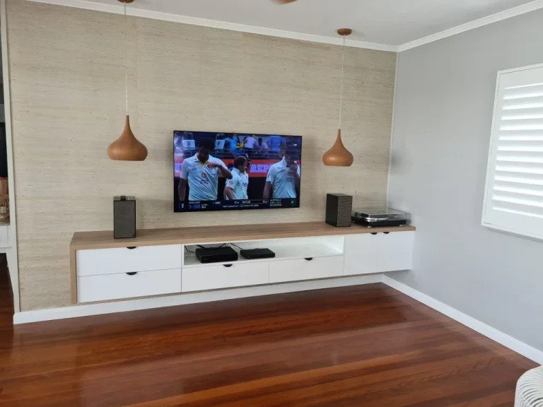 tv-kabinet-sikat-nikel-atau-kuningan